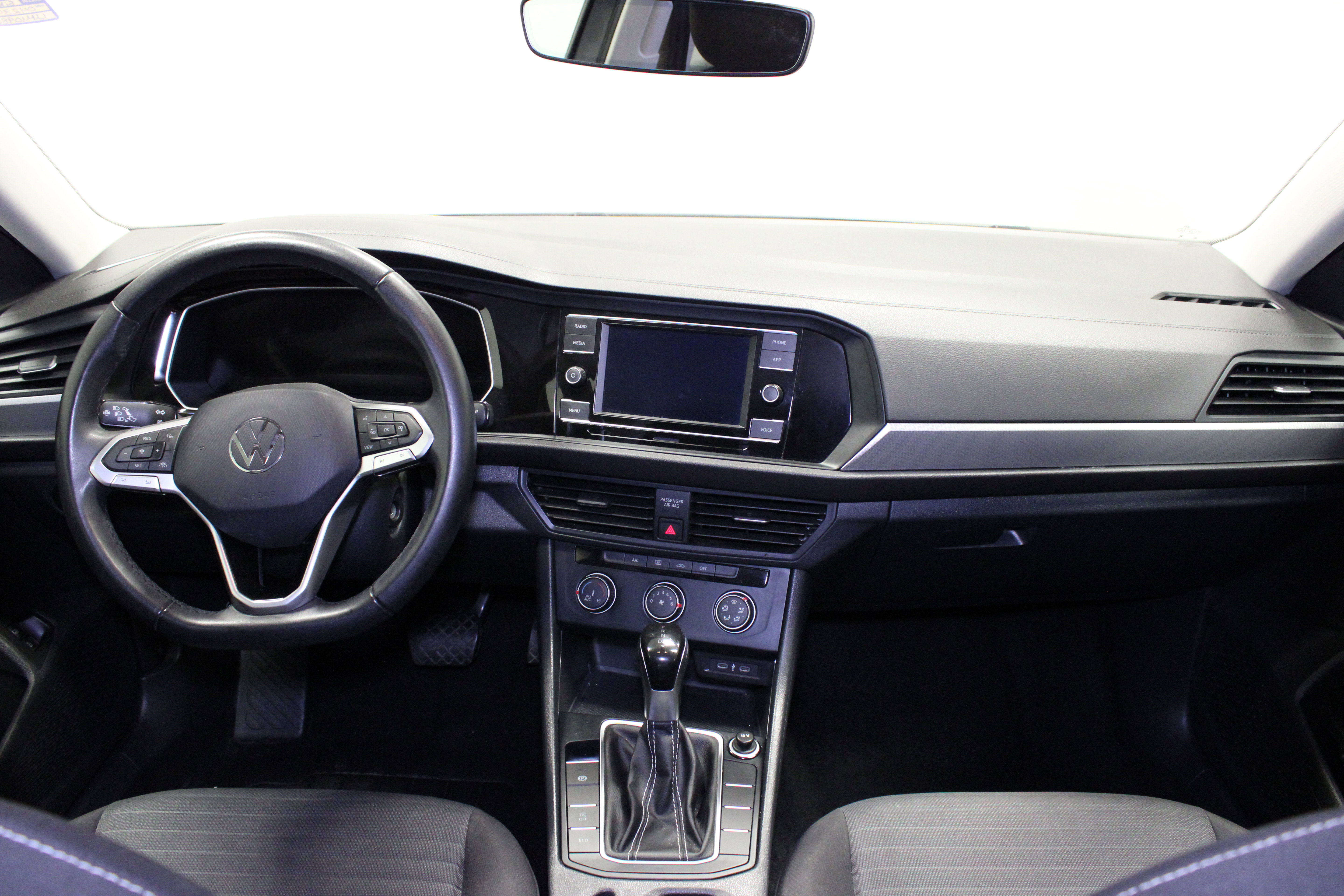 Used 2024 Volkswagen Jetta S FWD image 17