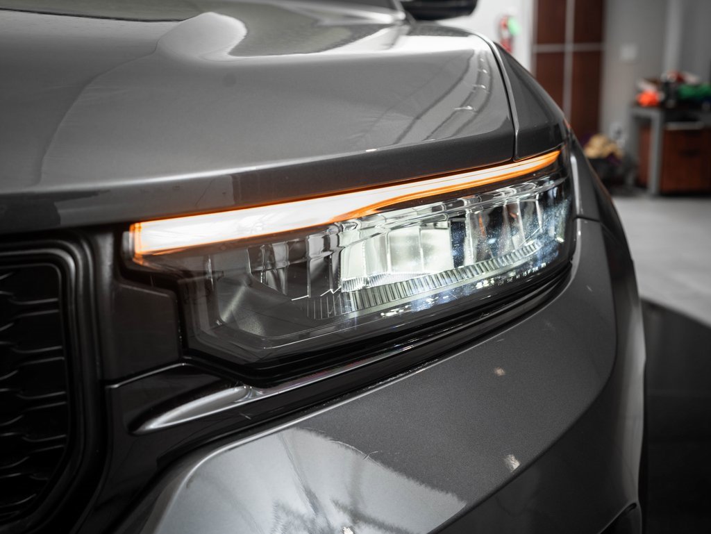 Used 2024 Jeep Grand Cherokee Limited w/ Luxury Tech Group II image 15