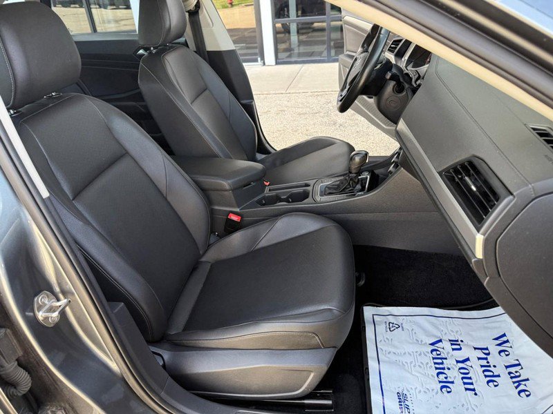 Used 2020 Volkswagen Jetta SE image 16