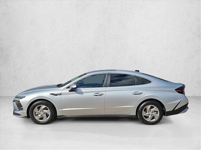 Used 2025 Hyundai Sonata SE image 9
