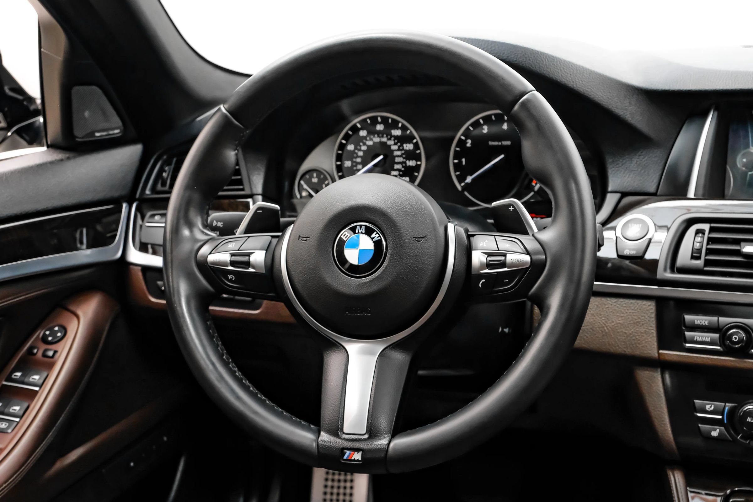 Used 2014 BMW 550i Sedan RWD image 14