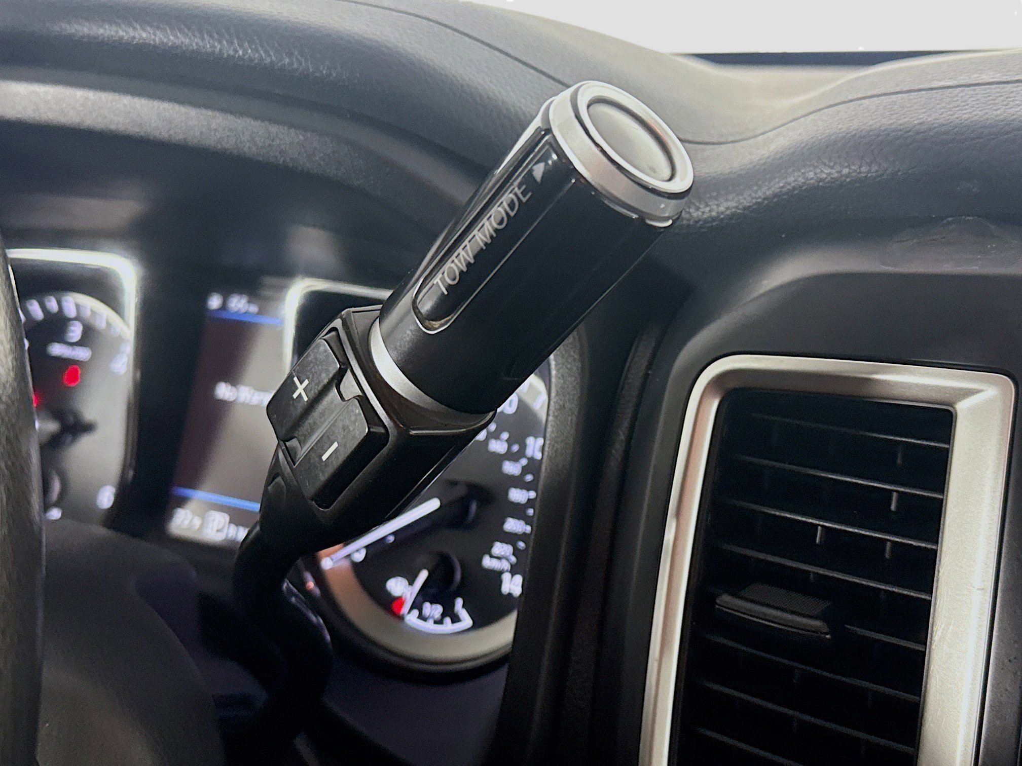 Used 2019 Nissan Titan S w/ S Utility Package image 20