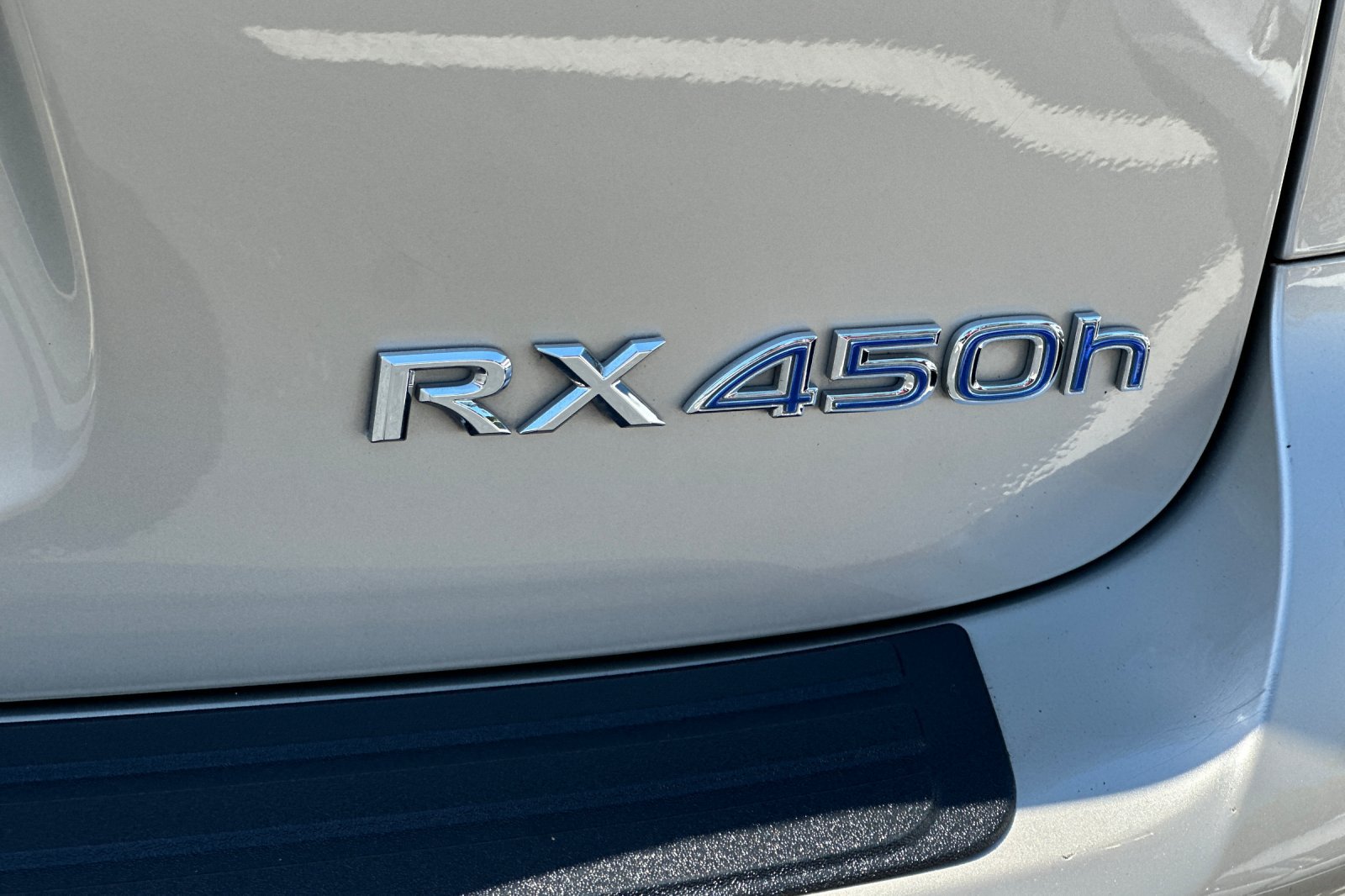 Used 2015 Lexus RX 450h FWD image 23