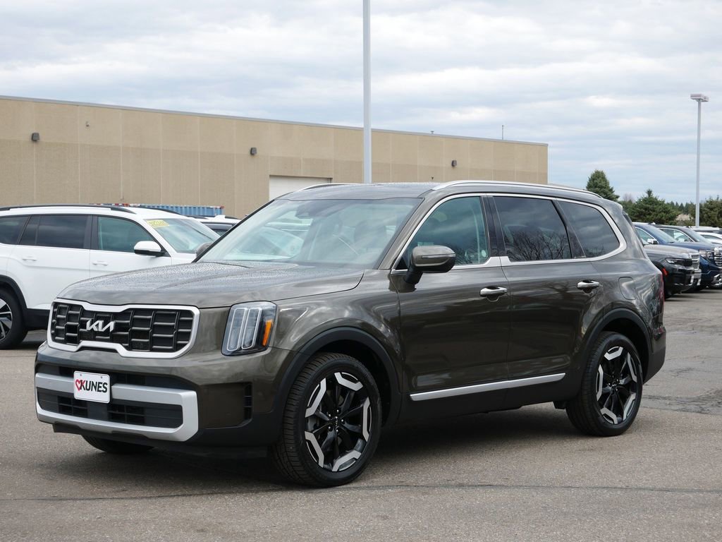 Used 2025 Kia Telluride S AWD/4WD image 5
