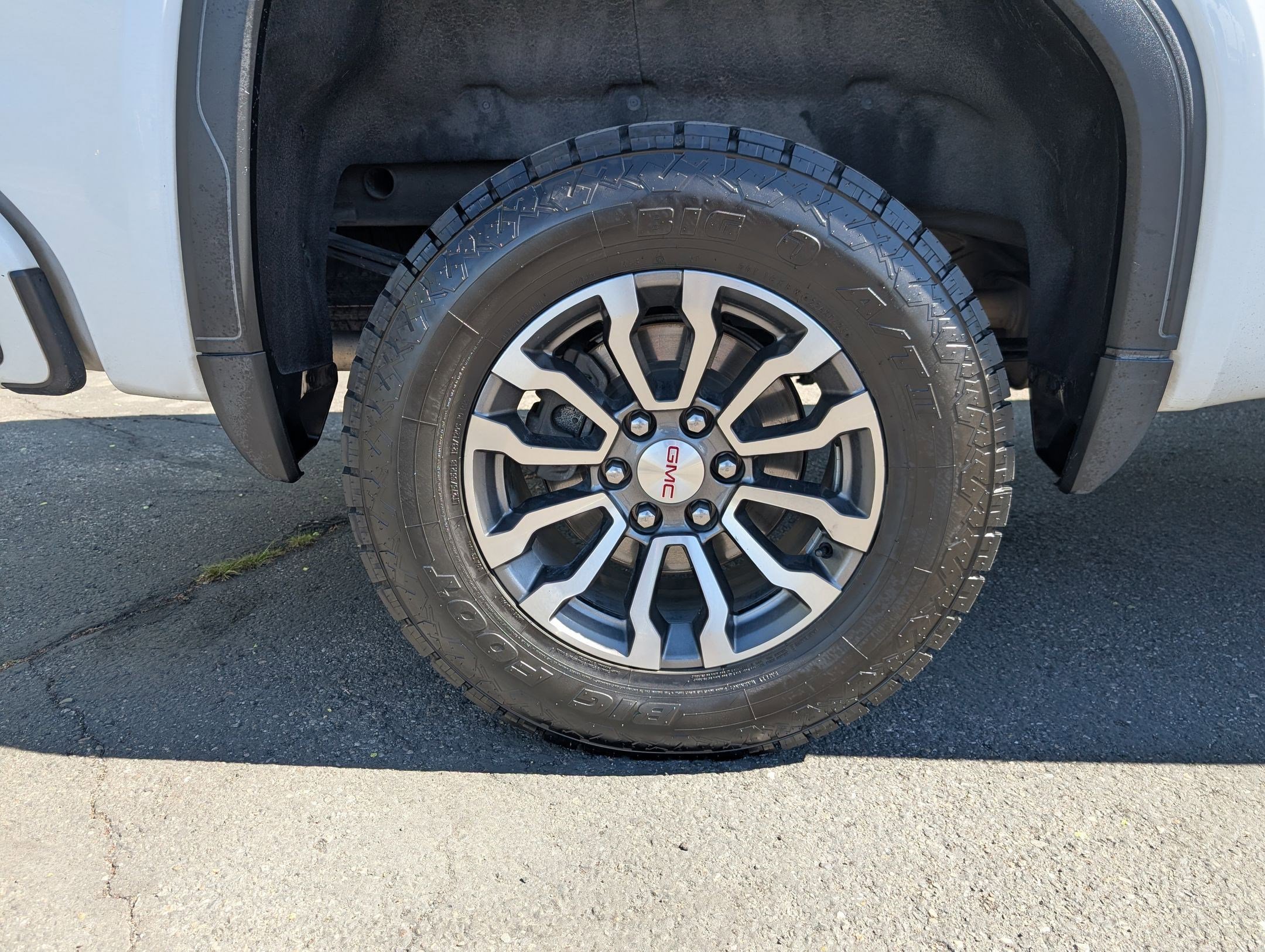 Used 2021 GMC Sierra 1500 AT4 w/ Technology Package image 11