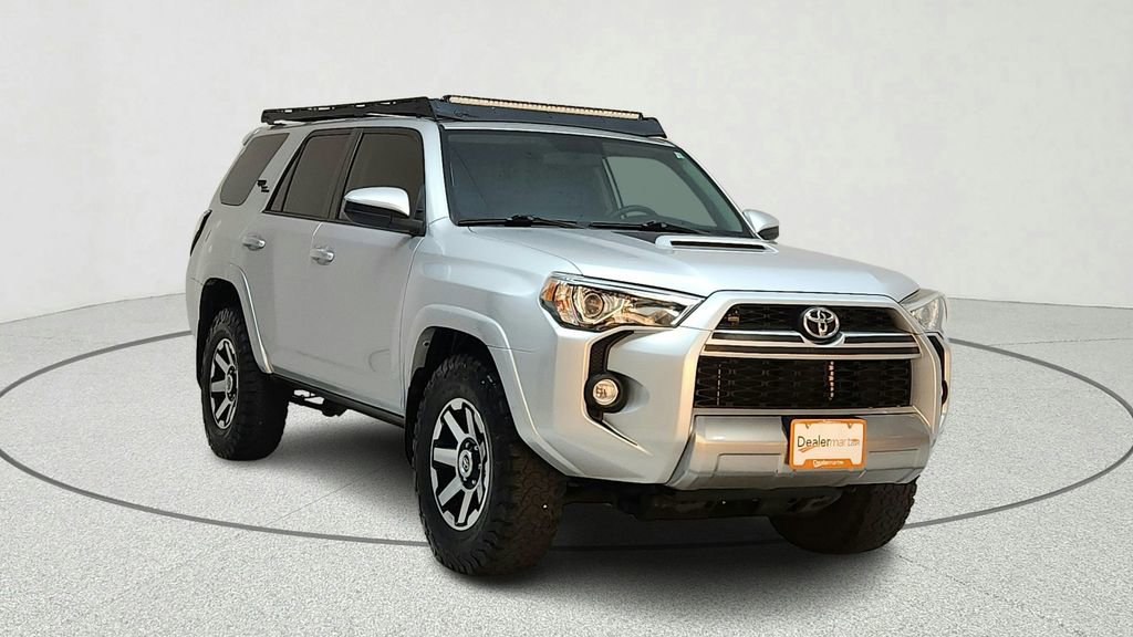 Used 2018 Toyota 4Runner TRD Off-Road image 8