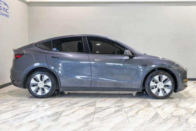 Used 2021 Tesla Model Y 2WD image 11