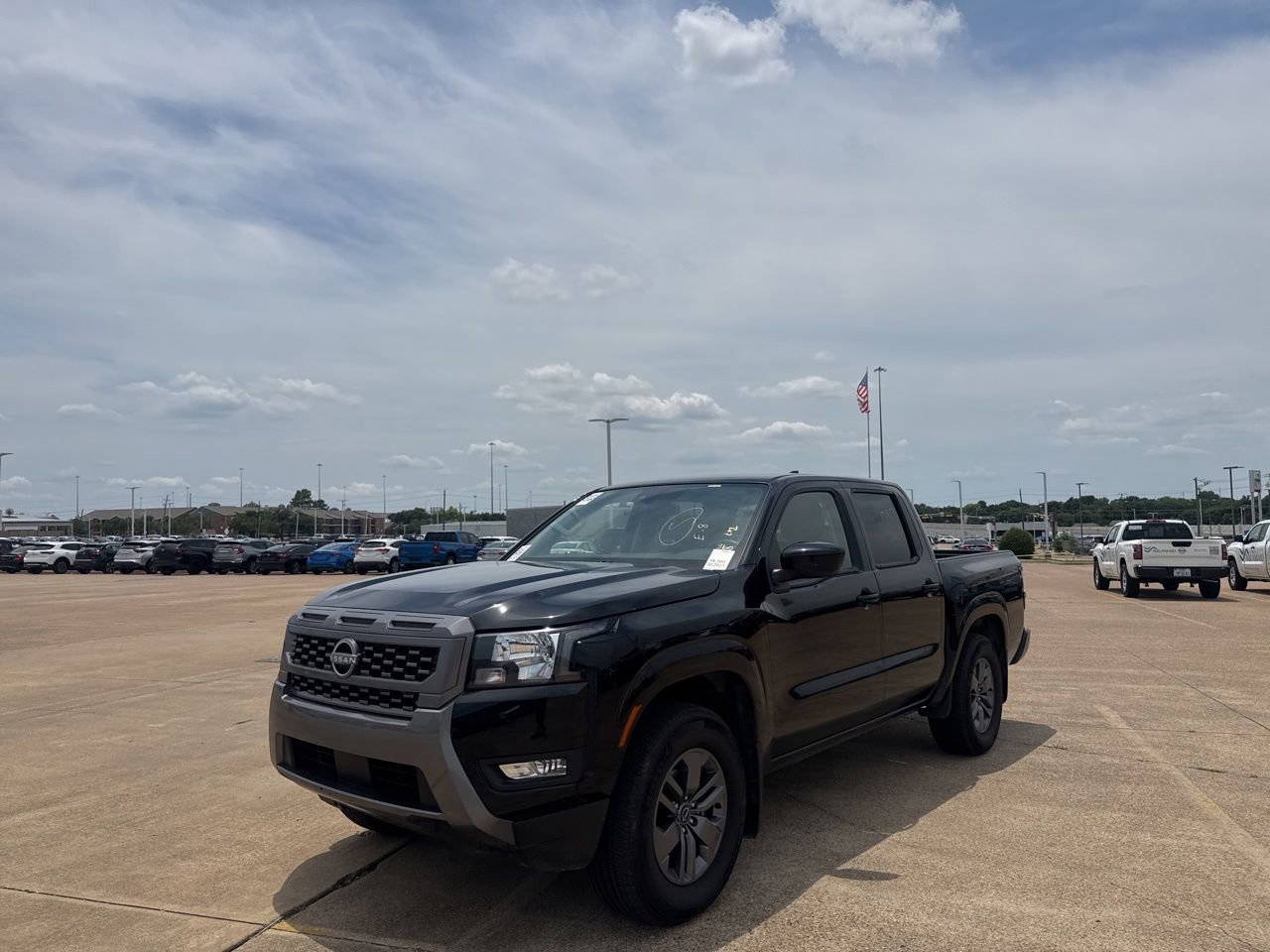 Certified 2025 Nissan Frontier SV w/ SV Convenience Package RWD image 8