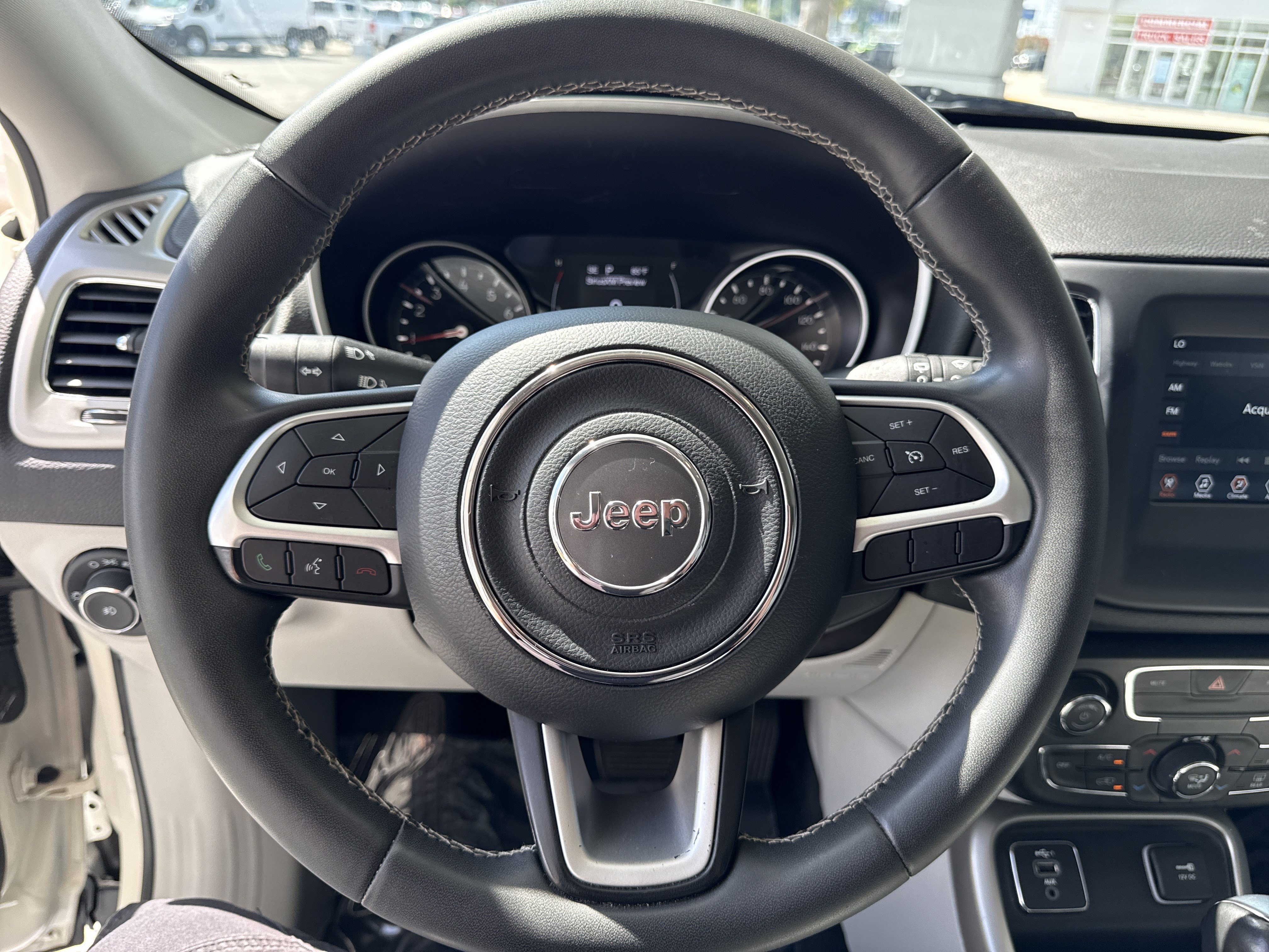 Used 2021 Jeep Compass Latitude FWD image 17