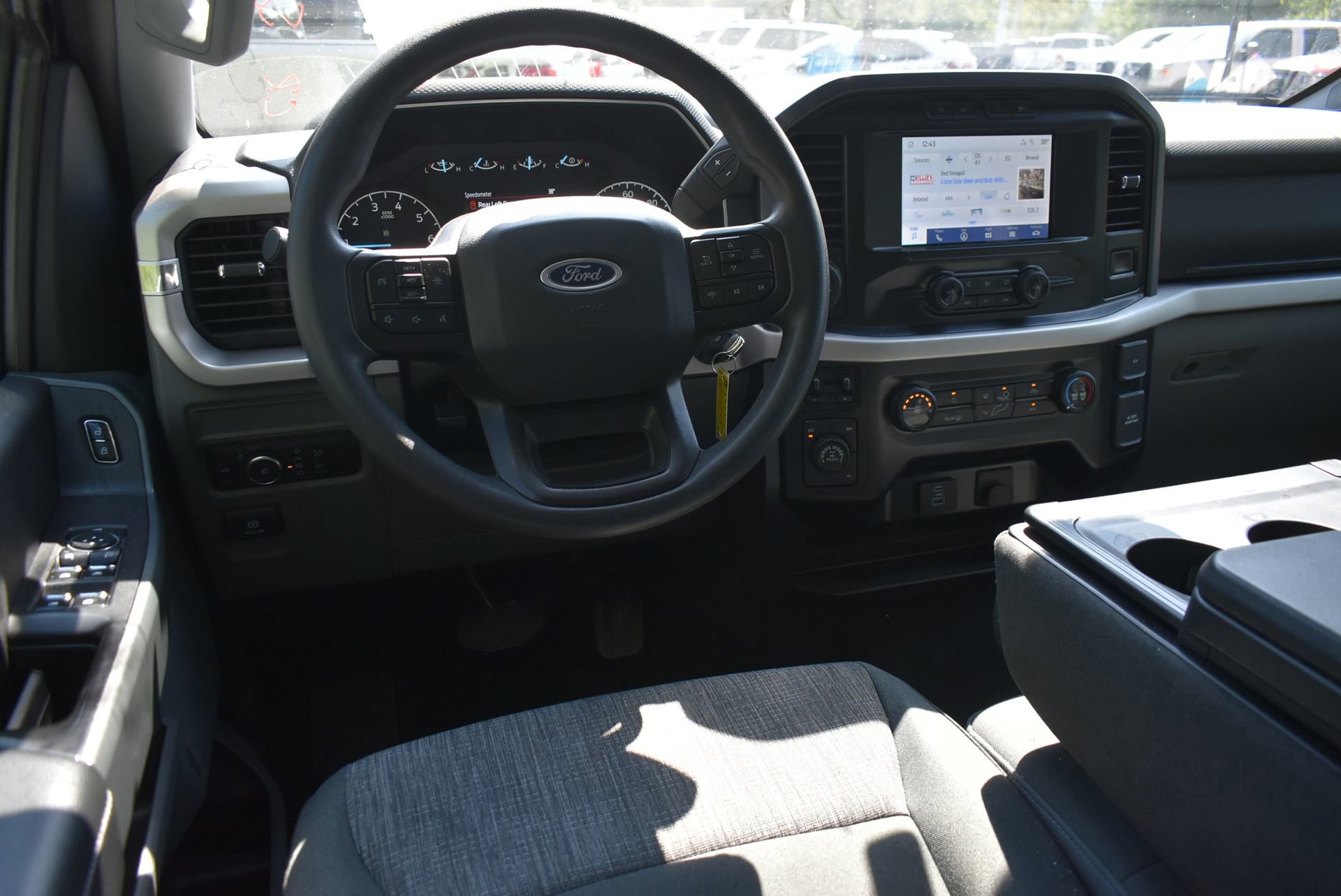Used 2023 Ford F150 XLT w/ XTR Package image 17
