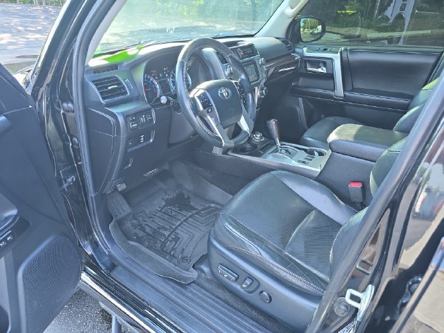 Used 2015 Toyota 4Runner Limited w/ Convenience Package AWD/4WD image 10