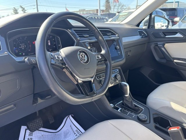 Used 2019 Volkswagen Tiguan SEL w/ 3rd Row Seat Package image 13