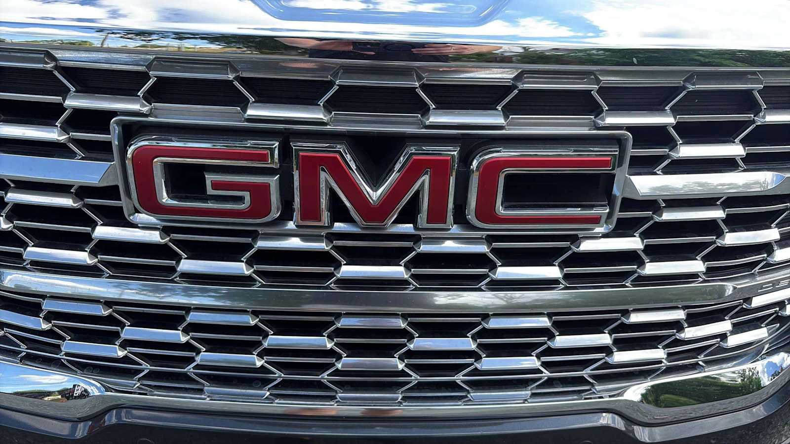 Used 2022 GMC Terrain Denali w/ LPO, Floor Liner Package AWD/4WD image 28