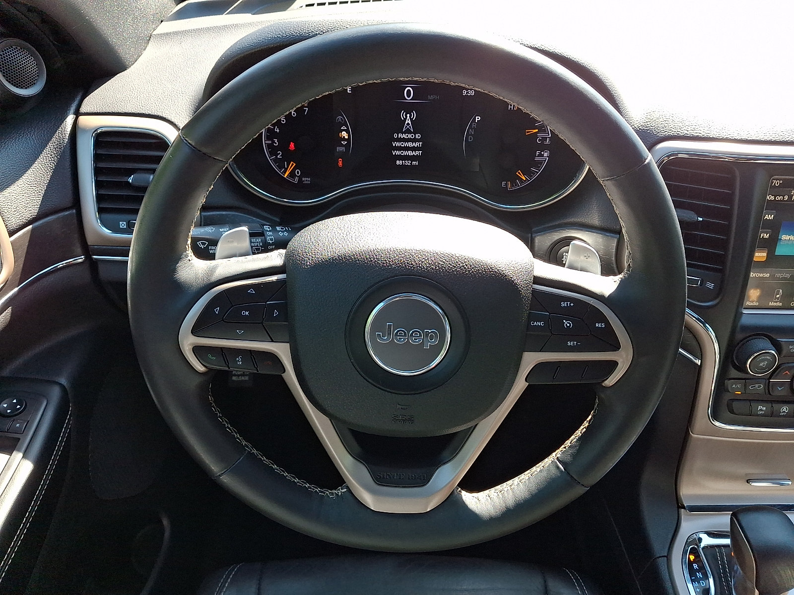Used 2017 Jeep Grand Cherokee Limited AWD/4WD image 21
