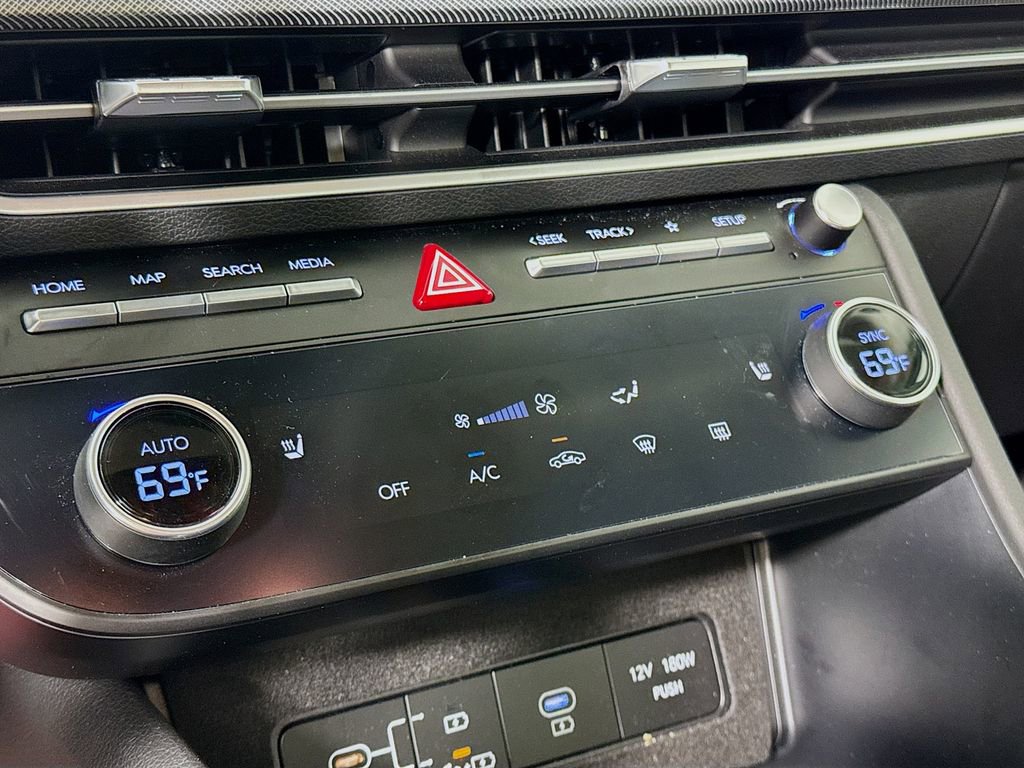 Certified 2025 Hyundai Sonata SEL image 16