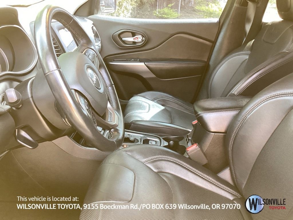 Used 2021 Jeep Cherokee Latitude Lux image 3