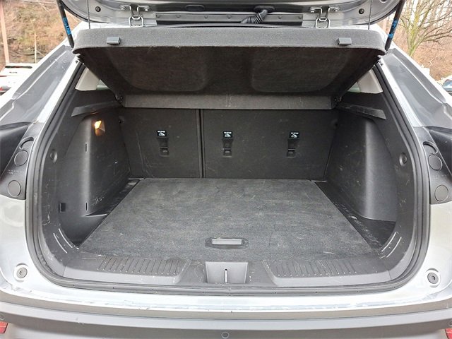 Used 2025 Chevrolet Trax LT w/ Driver Confidence Package image 28