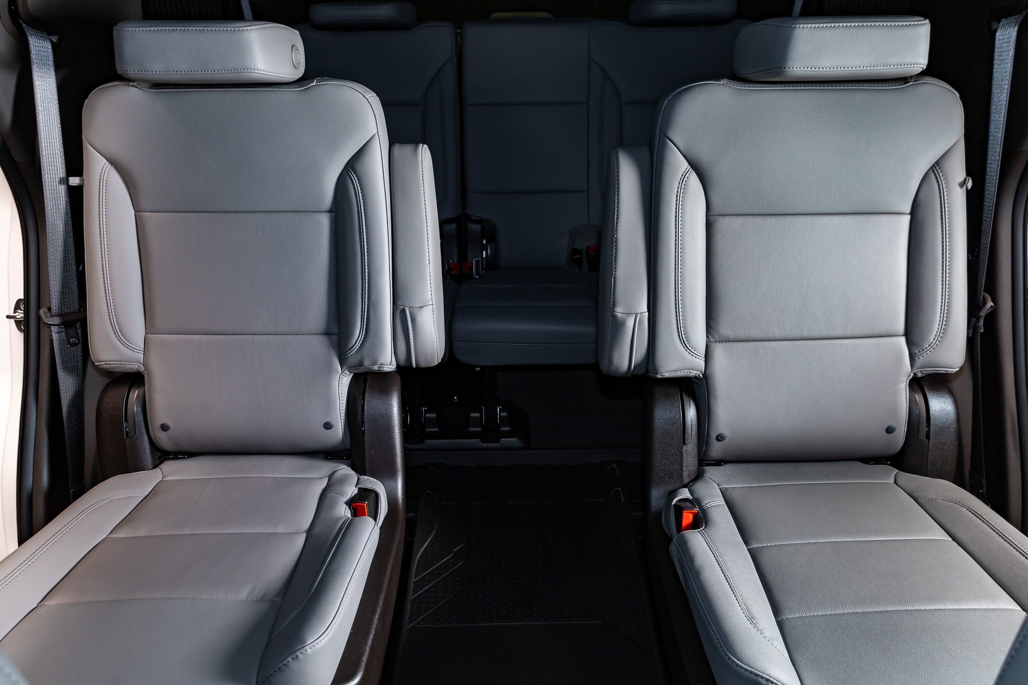 Used 2025 Chevrolet Tahoe Z71 w/ Z71 Off-Road Package image 29