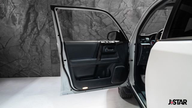 Used 2024 Toyota 4Runner TRD Off-Road Premium w/ Moonroof Package image 4