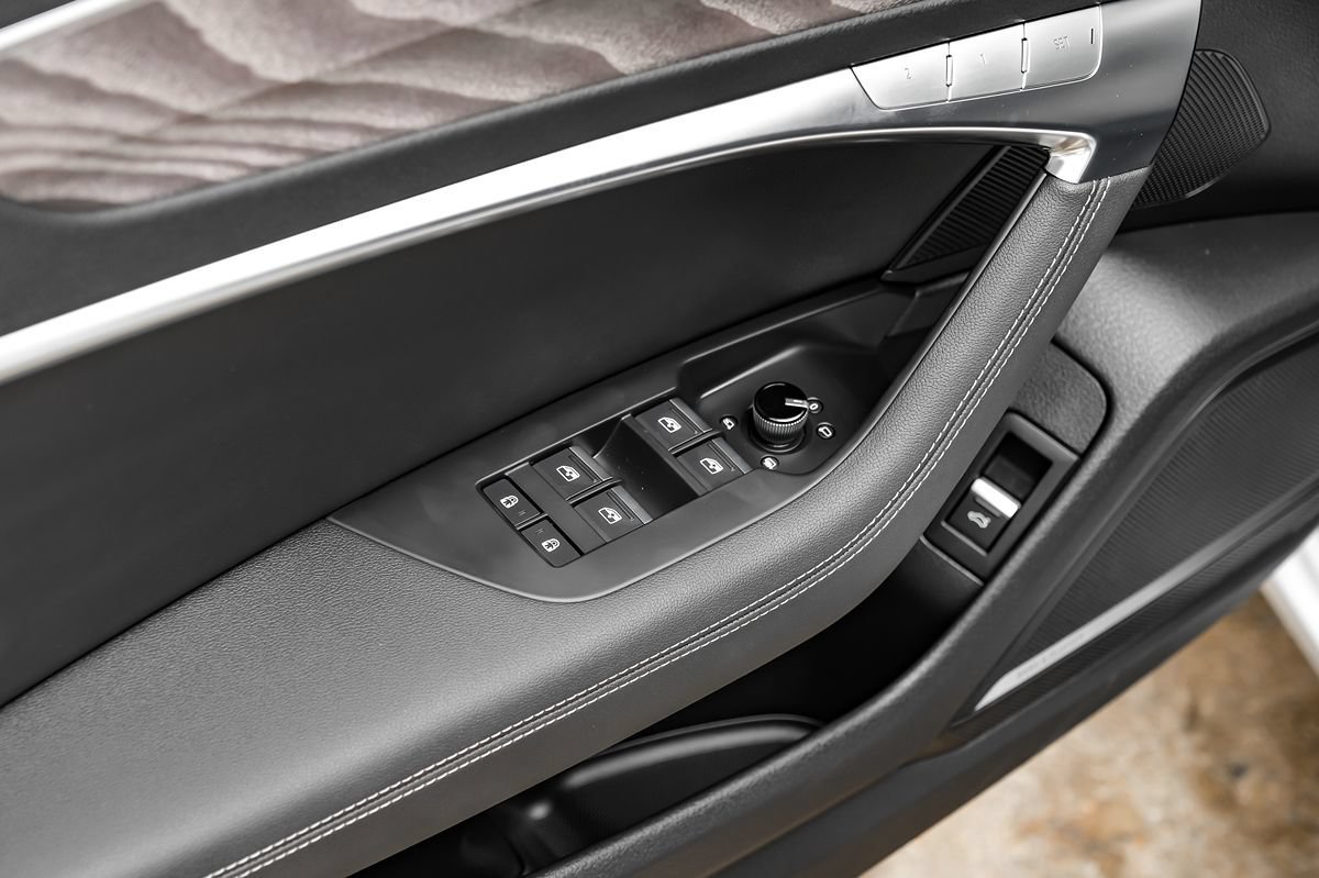 Used 2025 Audi A6 Premium Plus AWD/4WD image 46