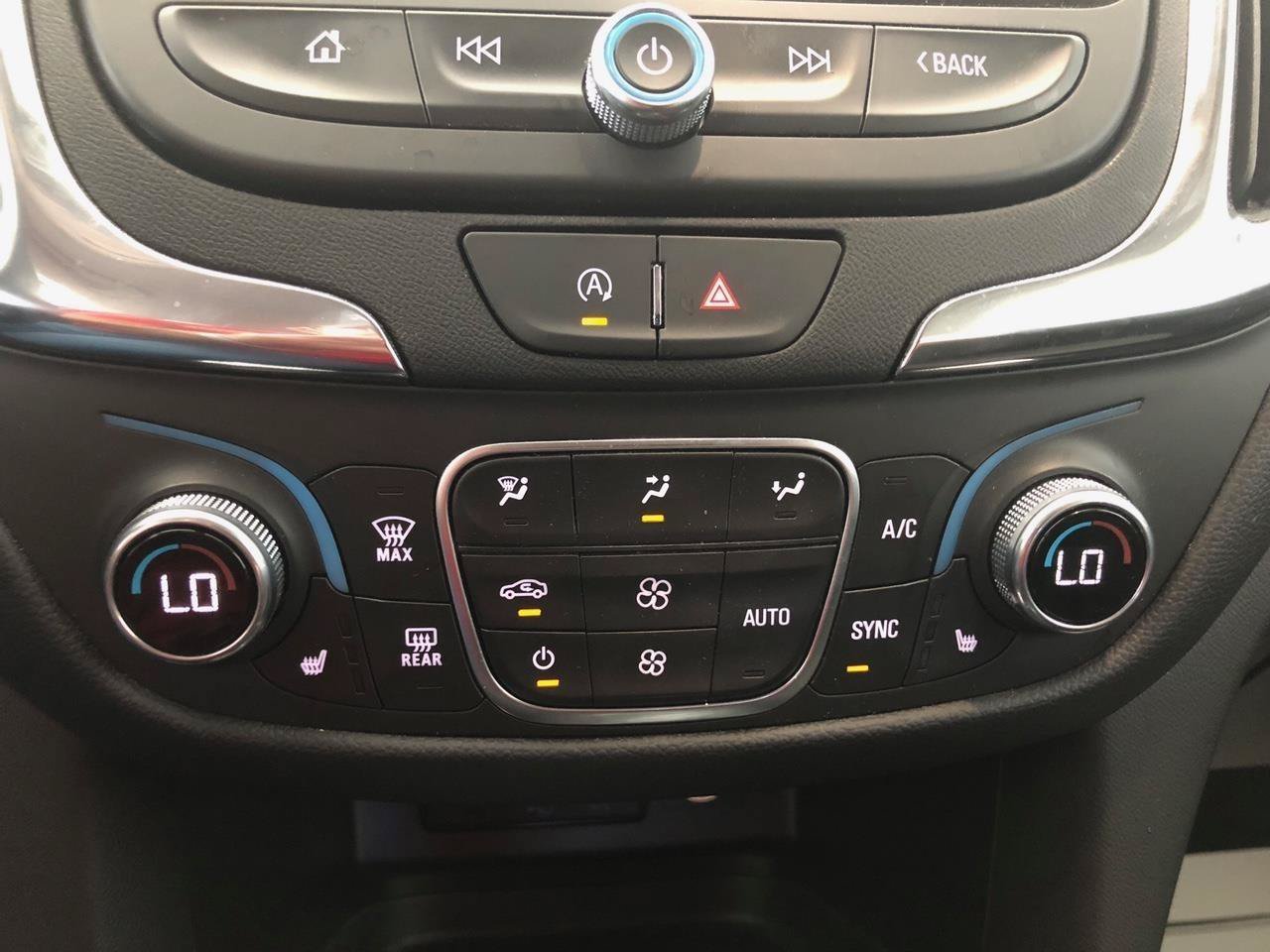 Used 2024 Chevrolet Equinox LT AWD/4WD image 19