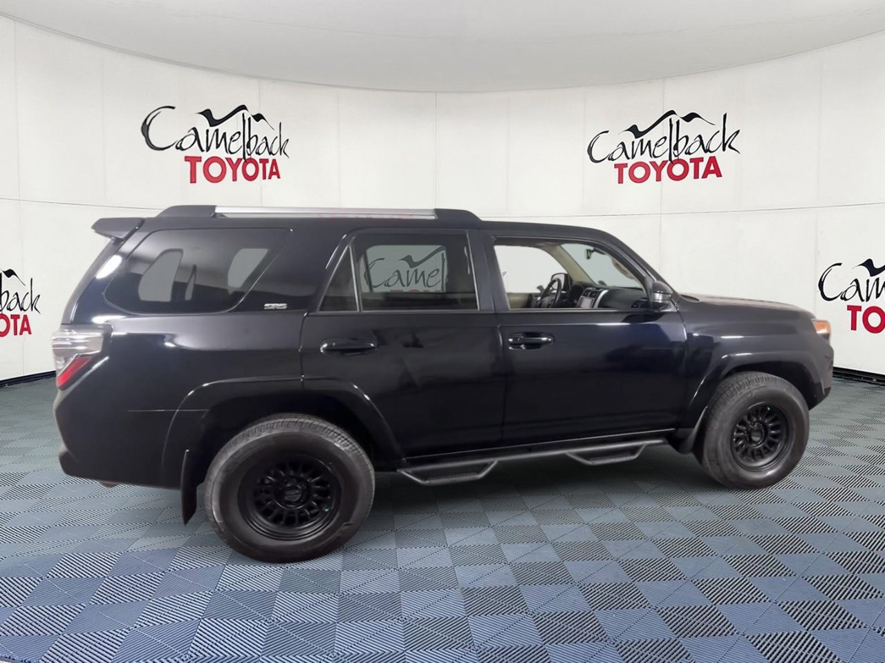 Used 2023 Toyota 4Runner SR5 AWD/4WD image 3