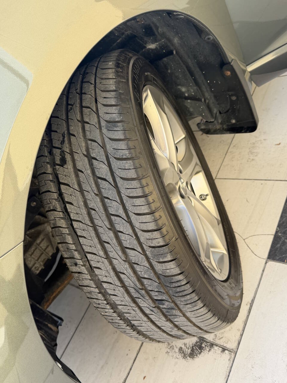 Used 2013 Toyota Venza Limited FWD image 9