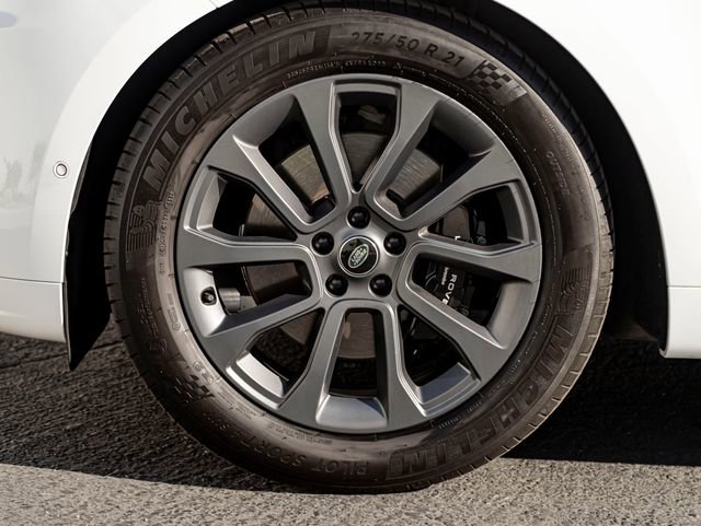 Used 2024 Land Rover Range Rover Sport Dynamic SE AWD/4WD image 11