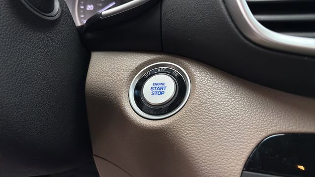 Used 2020 Hyundai Tucson Limited image 28