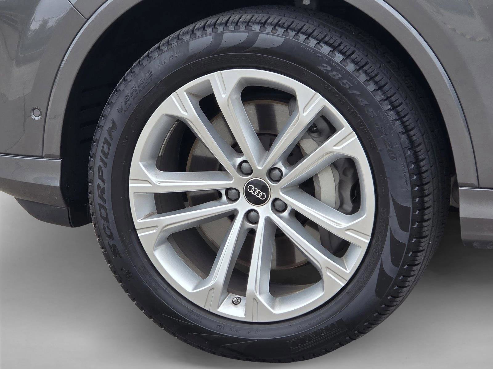 Certified 2025 Audi Q7 2.0T Premium Plus w/ Premium Plus Package AWD/4WD image 9