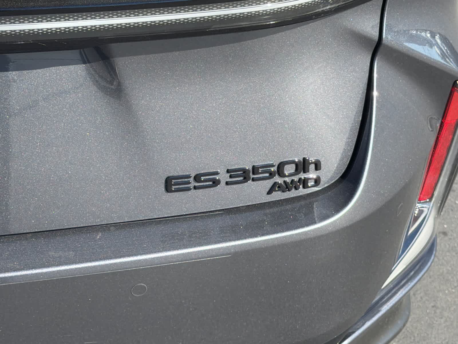 New 2026 Lexus ES 350h AWD w/ Convenience Package image 30