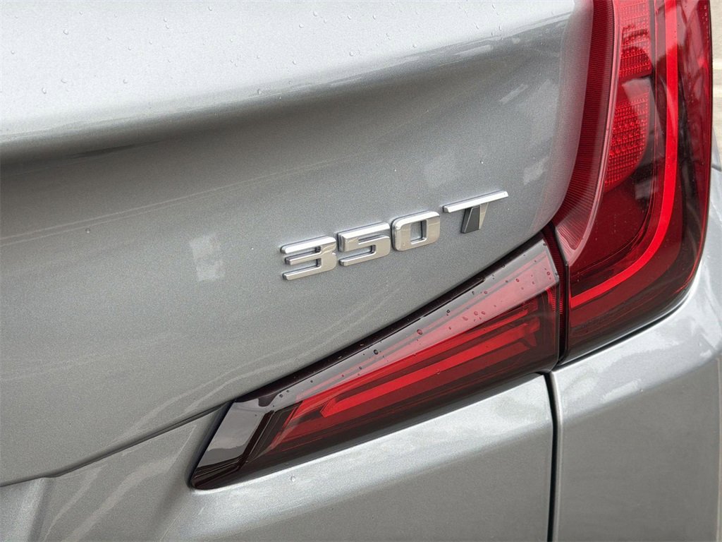 Certified 2023 Cadillac XT4 Luxury w/ Cold Weather Package image 28