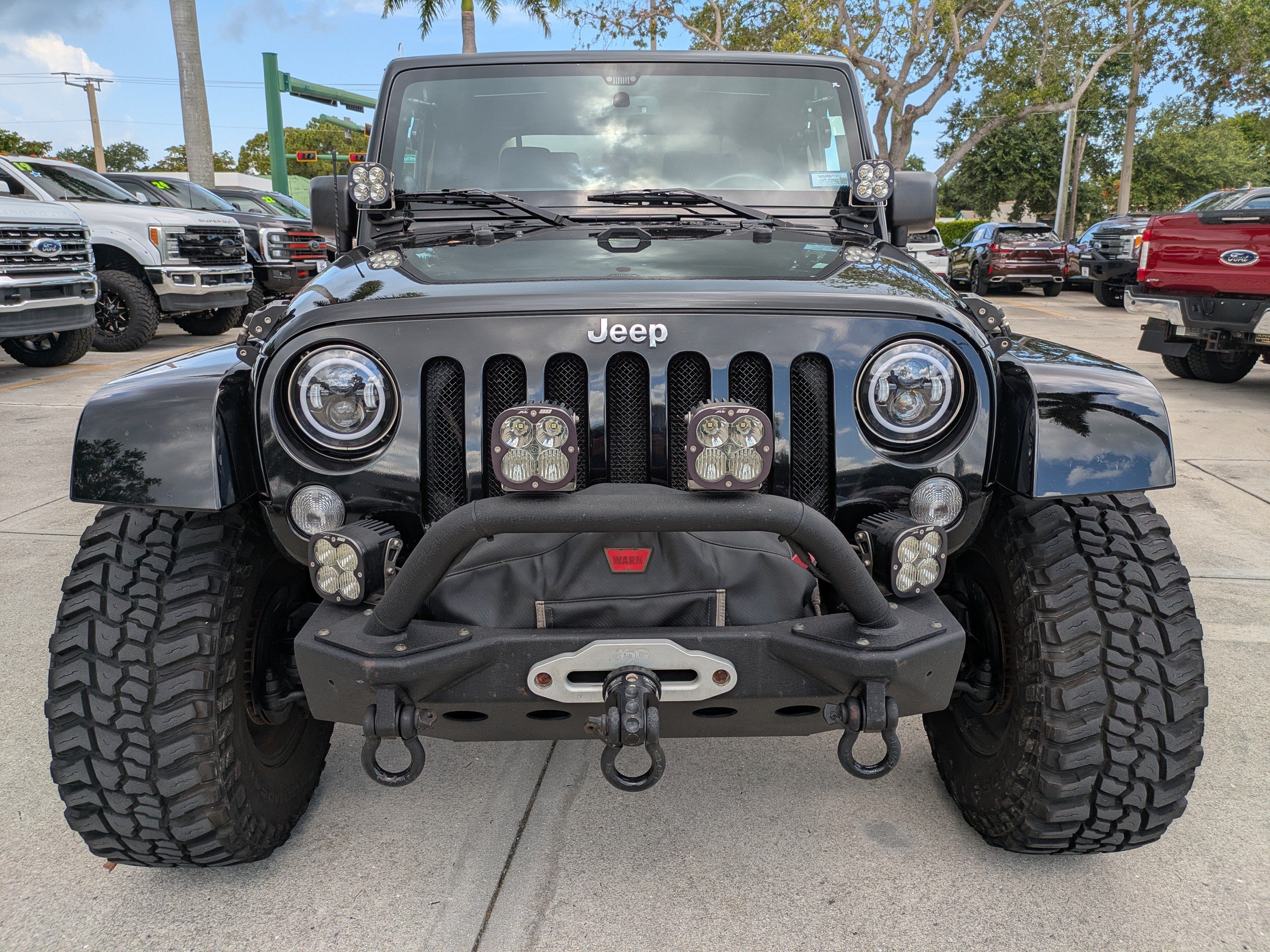 Used 2014 Jeep Wrangler Sahara w/ Connectivity Group AWD/4WD image 8