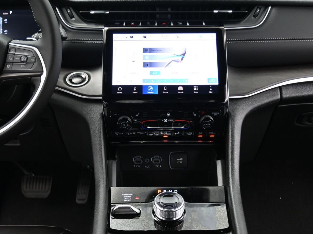 New 2025 Jeep Grand Cherokee Limited image 31