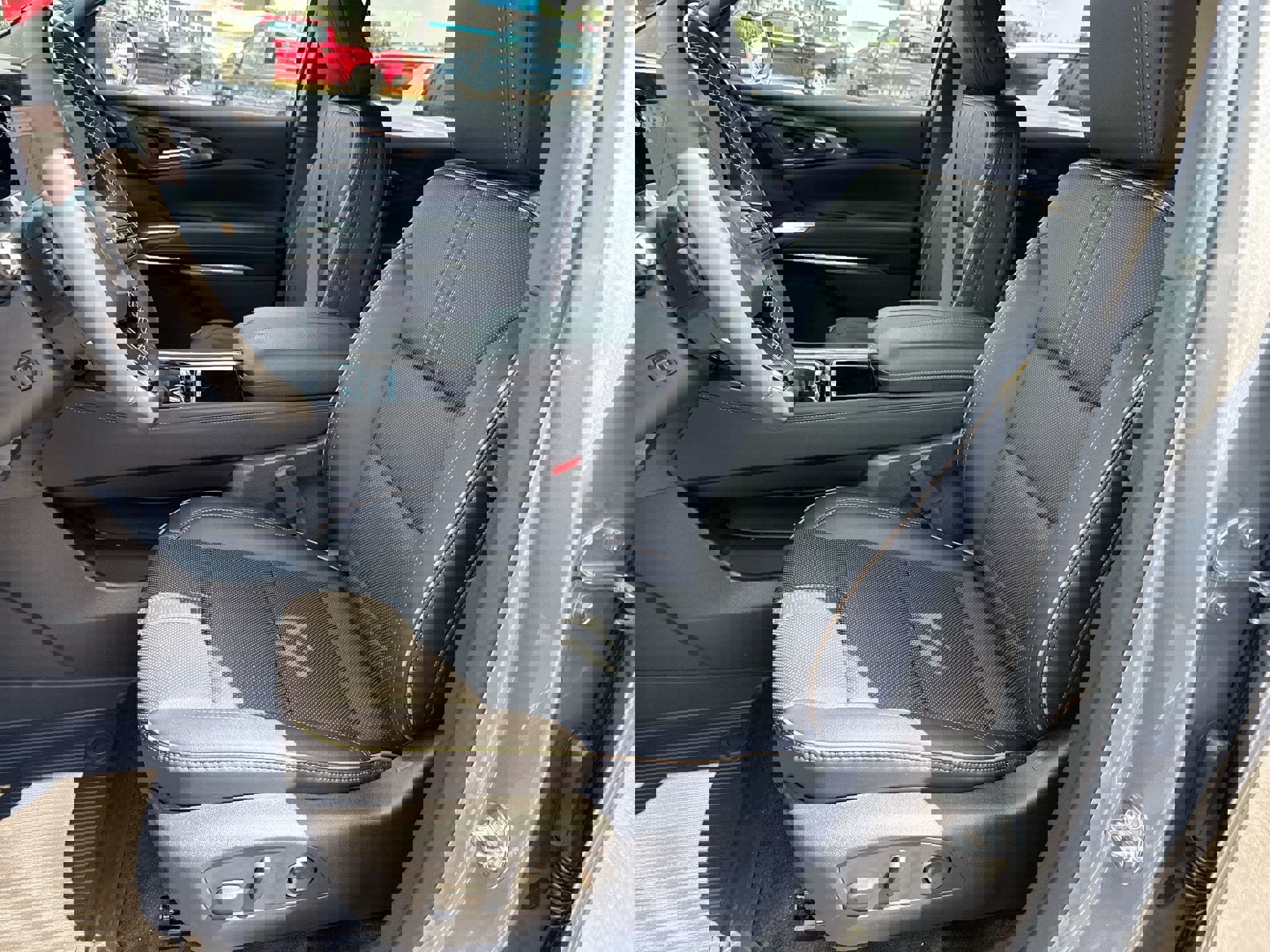 New 2026 Chevrolet Traverse High Country w/ LPO, Floor Liner Package image 53