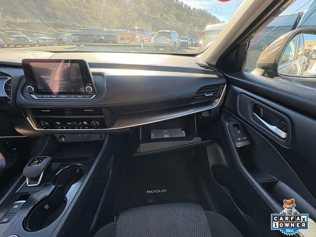 Used 2025 Nissan Rogue SV image 22