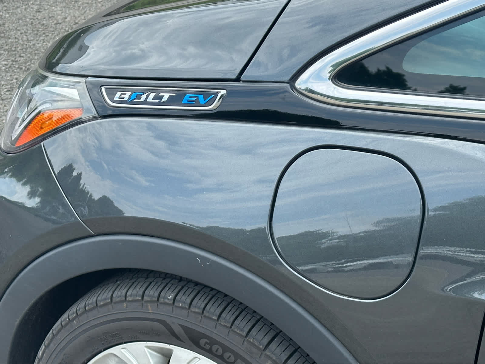 Used 2017 Chevrolet Bolt LT FWD image 24