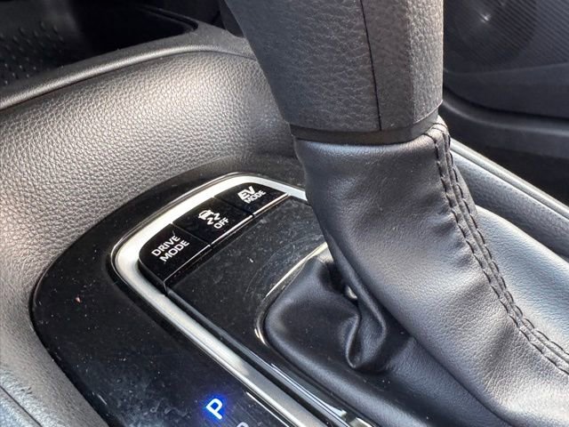Used 2024 Toyota Corolla LE image 18