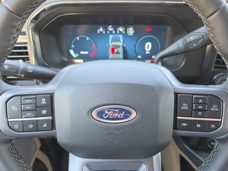 New 2026 Ford F350 4x4 Crew Cab DRW Super Duty image 16
