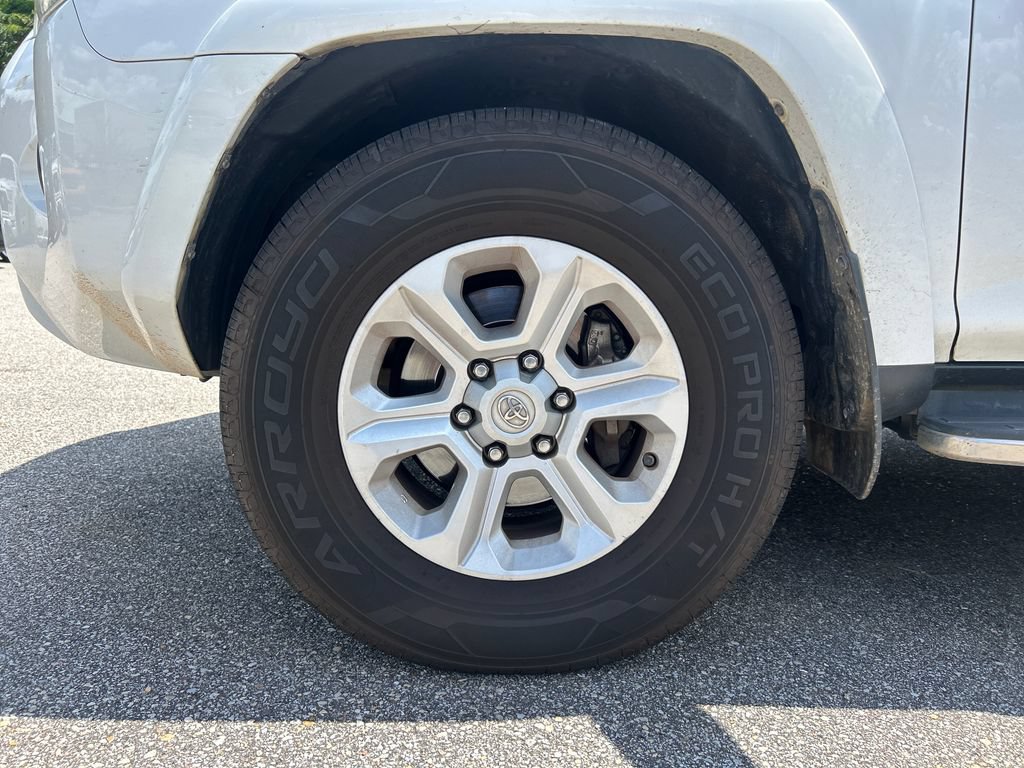 Used 2015 Toyota 4Runner SR5 Premium RWD image 7