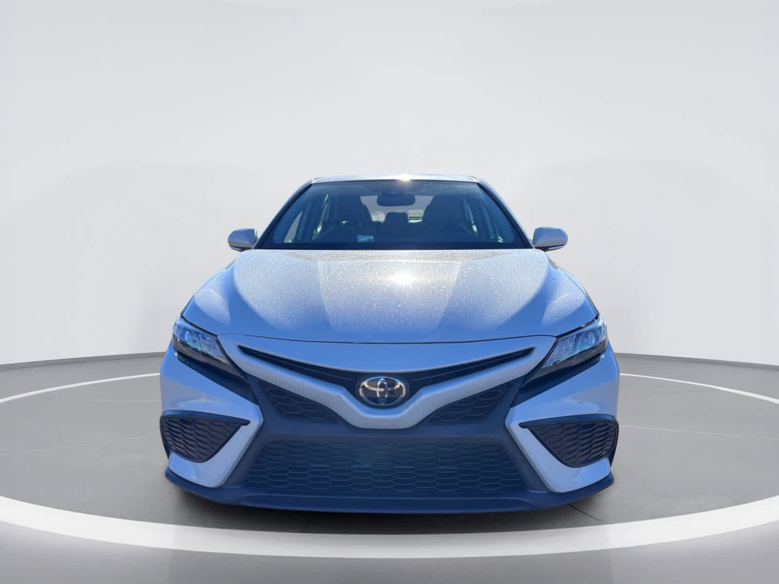 Used 2023 Toyota Camry SE w/ Convenience Package FWD image 11