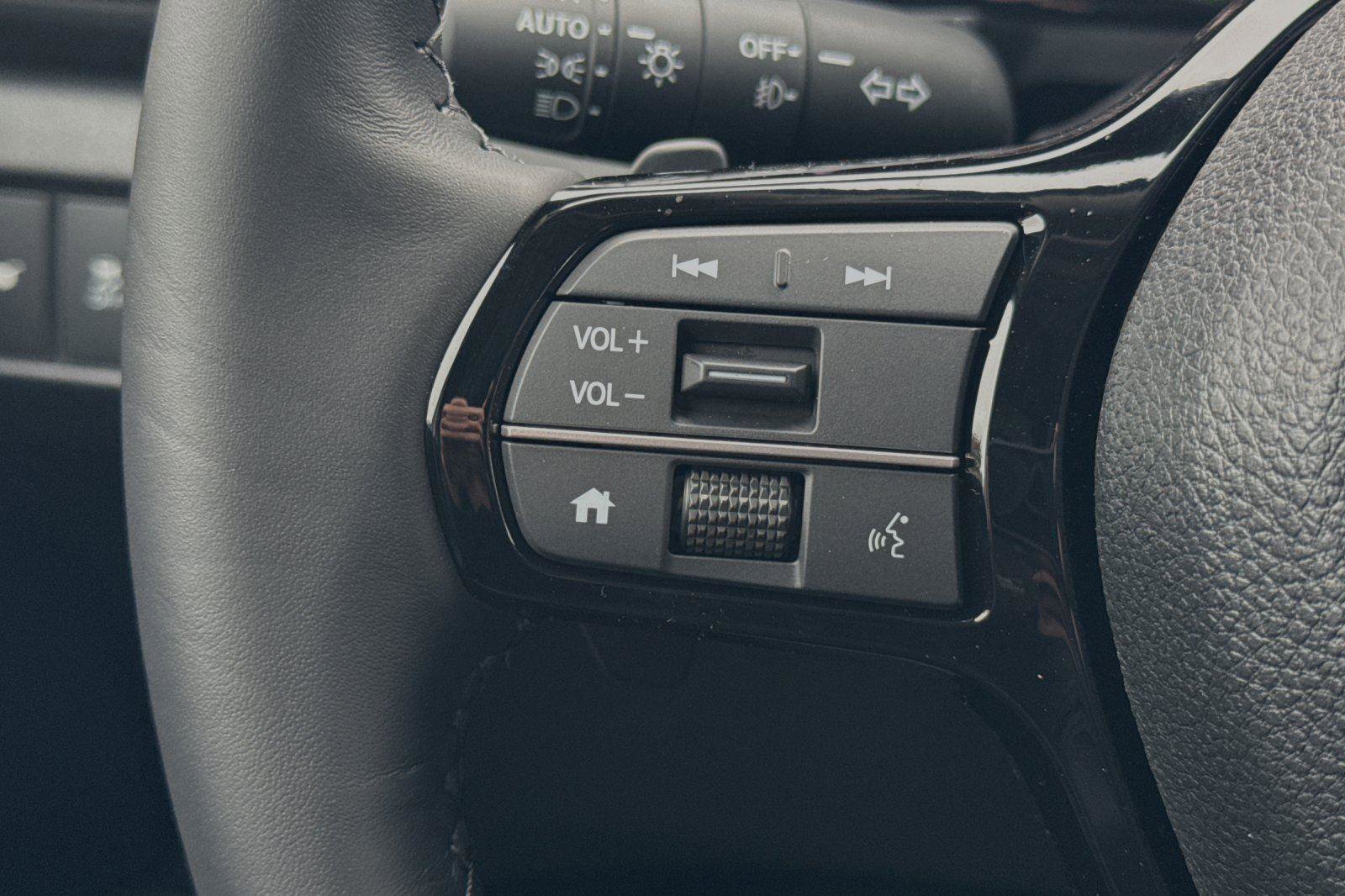 New 2025 Honda Pilot Touring image 27