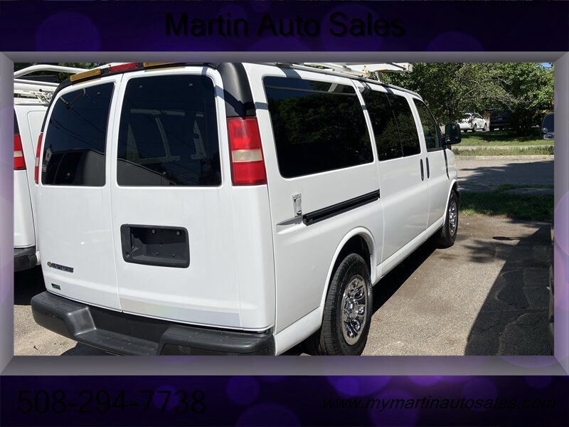 Used 2010 Chevrolet Express 1500 AWD w/ Power Package image 4