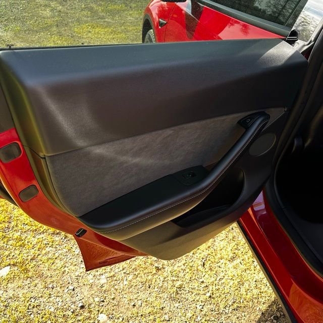 Used 2021 Tesla Model Y Performance image 11