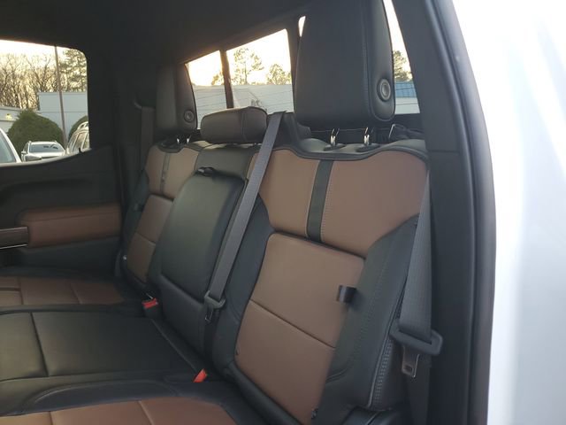 Used 2020 Chevrolet Silverado 1500 High Country w/ Technology Package image 16