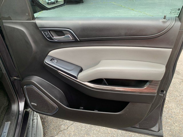 Used 2015 Chevrolet Suburban LT RWD image 18