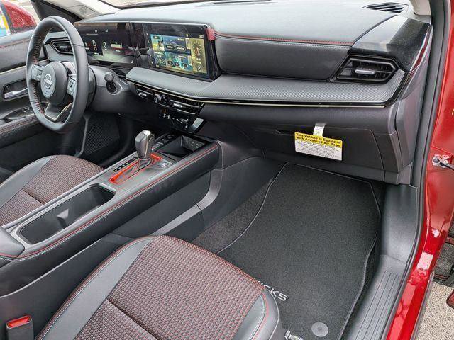 Used 2025 Nissan Kicks SR AWD/4WD image 26
