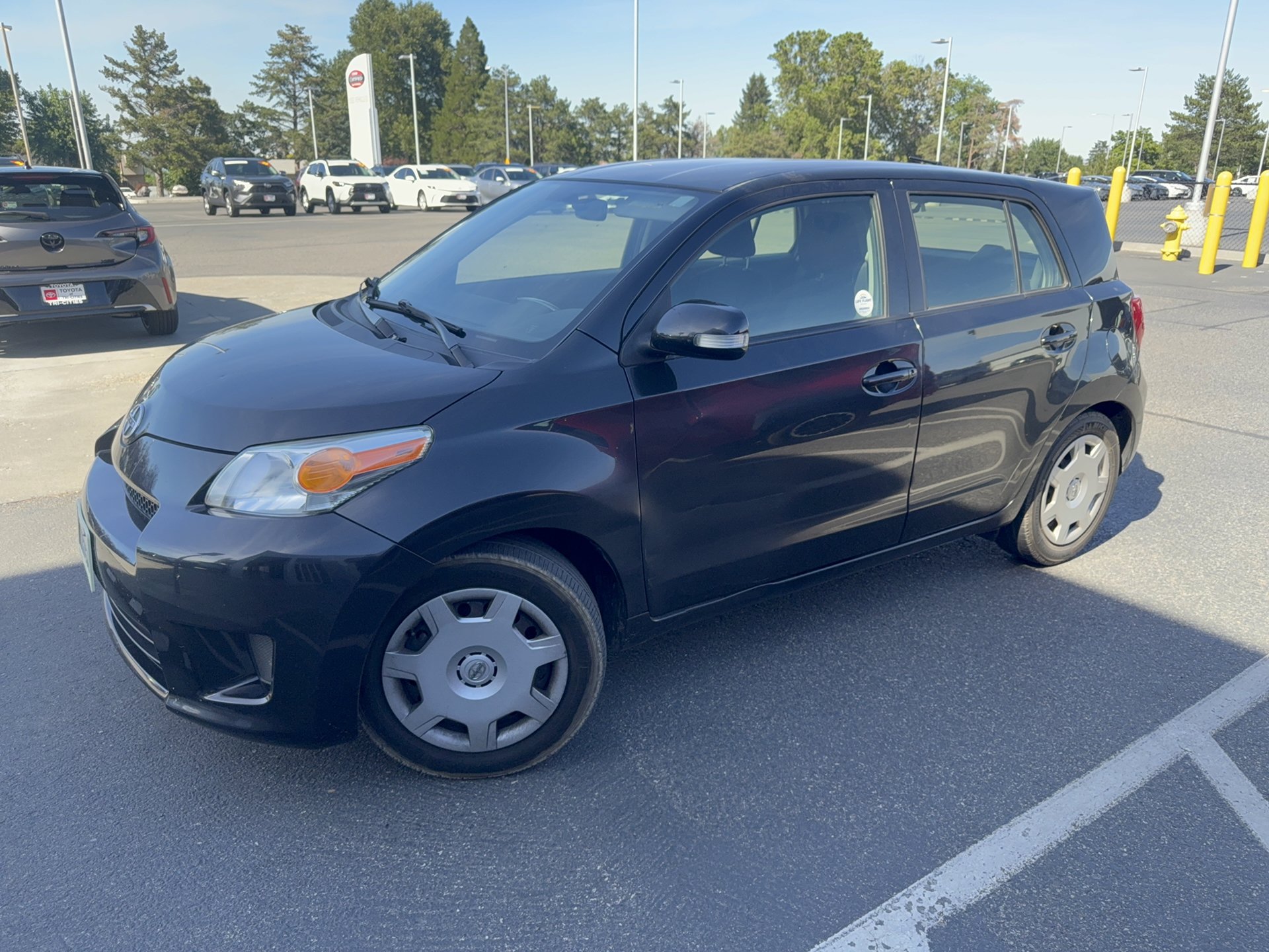 Used 2012 Scion xD FWD image 3