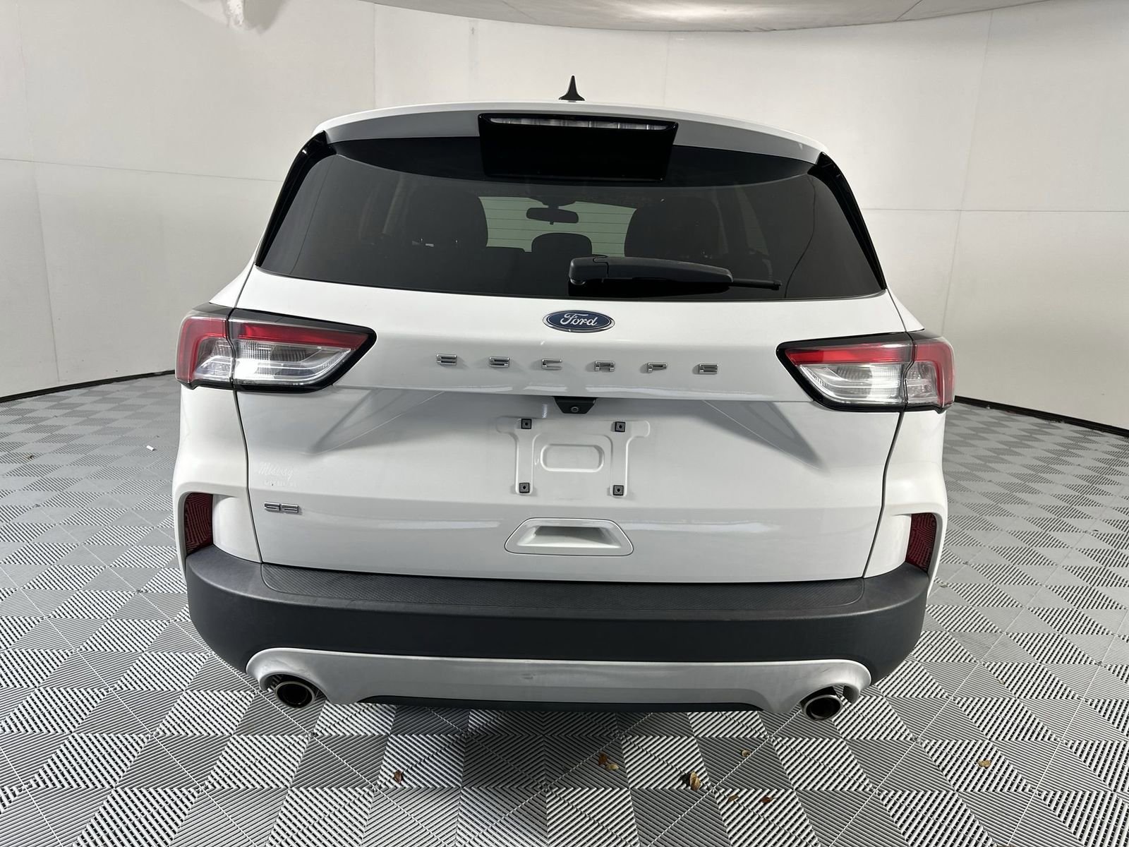Used 2020 Ford Escape SE image 7