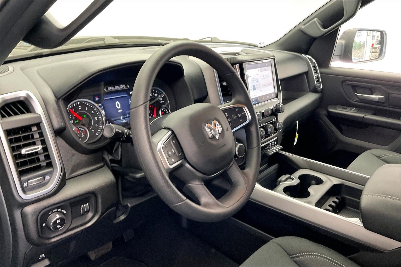 New 2026 RAM 1500 Express AWD/4WD image 4